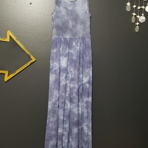 64. "Hem & Thread" Sz Sm Purple Tie-Dye Maxi Dress